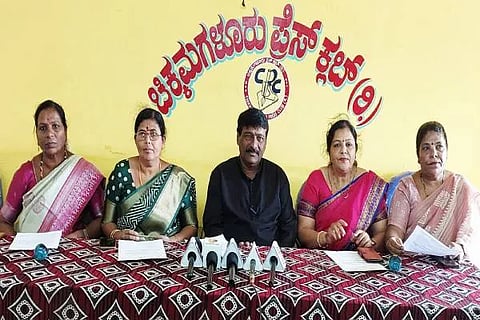 ಕರ್ನಾಟಕ ರಾಜ್ಯ ಅಂಗನವಾಡಿ ಕಾರ್ಯಕರ್ತೆಯರು ಮತ್ತು ಸಹಾಯಕಿಯರ ಫೆಡರೇಷನ್ (ಎಐಟಿಯುಸಿ) ರಾಜ್ಯಾಧ್ಯಕ್ಷ ಬಿ. ಅಮ್ಮದ್