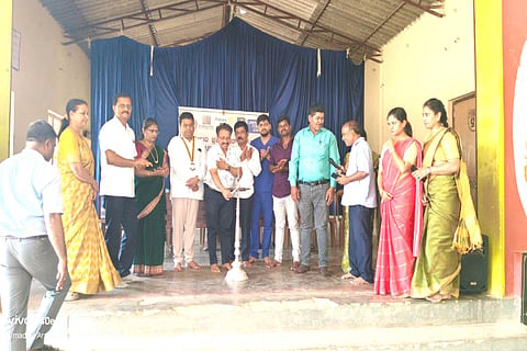 ಎನ್.ಆರ್.ಪುರದ ಕರ್ನಾಟಕ ಪಬ್ಲಿಕ್ ಸ್ಕೂಲ್‌ನ ಹಿರಿಯ ಪ್ರಾಥಮಿಕ ಶಾಲೆಯಲ್ಲಿ ಏರ್ಪಡಿಸಿದ್ದ ಉಚಿತ ನೇತ್ರ ತಪಾಸಣೆ ಶಿಬಿರವನ್ನು  ಎಚ್.ಎಸ್.ಮೋಹನ್ ಉದ್ಘಾಟಿಸಿದರು.  