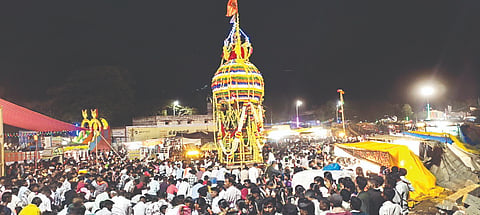 ಕುಕನೂರು ತಾಲೂಕಿನ ಐತಿಹಾಸಿ ಪ್ರಸಿದ್ಧ ಇಟಗಿ ಶ್ರೀ ಮಹಾದೇವ (ಮಹೇಶ್ವರ) ಮಹಾರಥೋತ್ಸವ ಶುಕ್ರವಾರ ಅದ್ದೂರಿಯಾಗಿ ಜರುಗಿತು. 