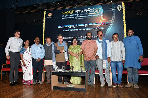 ಬಹುರೂಪಿ ಚಲನಚಿತ್ರೋತ್ಸವವನ್ನು ಭಾನುವಾರ ಲೇಖಕ ಬರಗೂರು ರಾಮಚಂದ್ರಪ್ಪ ಉದ್ಘಾಟಿಸಿದರು. ರಂಗಾಯಣ ನಿರ್ದೇಶಕ ಸತೀಶ್ ತಿಪಟೂರು, ನಾಟಕ ಅಕಾಡೆಮಿ ಅಧ್ಯಕ್ಷ ಡಾ.ಕೆ.ವಿ.ನಾಗರಾಜಮೂರ್ತಿ, ರಂಗಸಮಾಜ ಸದಸ್ಯರಾದ ಎಂ.ಎಸ್.ಜಹಾಂಗೀರ್, ಸುರೇಶ್ ಬಾಬು, ಕನ್ನಡ ಮತ್ತು ಸಂಸ್ಕೃತಿ ಇಲಾಖೆ ನಿರ್ದೇಶಕಿ ಕೆ.ಎಂ. ಗಾಯತ್ರಿ, ಜಂಟಿ ನಿರ್ದೇಶಕ ವಿ.ಎನ್.ಮಲ್ಲಿಕಾರ್ಜುನ ಸ್ವಾಮಿ ಇದ್ದರು.