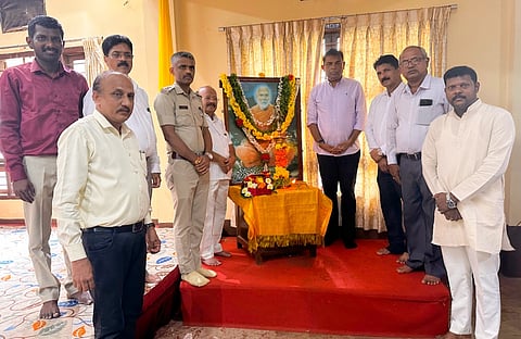  ಶ್ರೀ ಗೋಕರ್ಣನಾಥೇಶ್ವರ ಶಿಕ್ಷಣ ಸಂಸ್ಥೆಗಳ ವತಿಯಿಂದ ಬ್ರಹ್ಮಶ್ರೀ ನಾರಾಯಣ ಗುರುಗಳ 172ನೇ ಜನ್ಮ ದಿನಾಚರಣೆ ಹಾಗೂ ಸಂಸ್ಥೆಯ ಸ್ಥಾಪಕರ ದಿನಾಚರಣೆ ಕಾರ್ಯಕ್ರಮವು ವಿಜೃಂಭಣೆಯಿಂದ ಜರುಗಿತು.