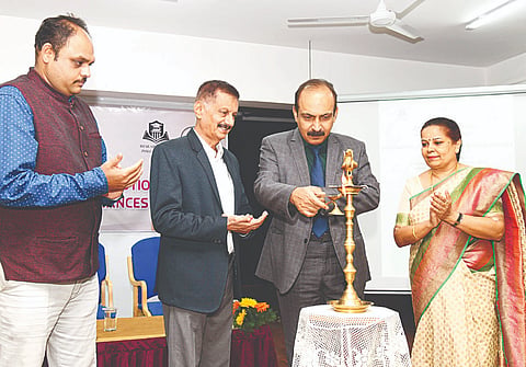 ಕುವೆಂಪುನಗರದ ಜೆಎಸ್‌ಎಸ್ ಕಾನೂನು ಕಾಲೇಜಿನಲ್ಲಿ ‘ಭಾರತೀಯ ಸಂವಿಧಾನಕ್ಕೆ ಏಳು ದಶಕಗಳು: ಸಿದ್ಧಾಂತ, ಸತ್ಯಗಳು, ಬಲವರ್ಧನೆ’ ಕುರಿತು ಶನಿವಾರ ಆಯೋಜಿಸಿದ್ದ ವಿಚಾರ ಸಂಕಿರಣ 