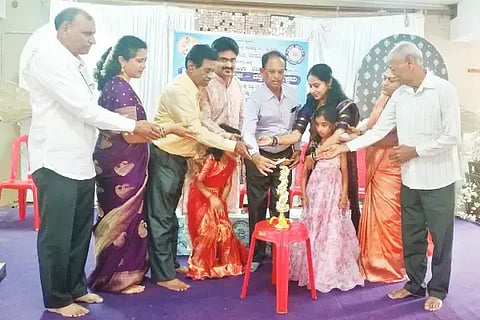ಭದ್ರಾವತಿಯಲ್ಲಿ ಏರ್ಪಡಿಸಿದ್ದ ದತ್ತಿ ಕಾರ್ಯಕ್ರಮವನ್ನು ಎಚ್.ಎನ್.ಮಹಾರುದ್ರ ಉದ್ಘಾಟಿಸಿದರು. ಕತ್ತಲಗೆರೆ ತಿಮ್ಮಪ್ಪ, ಗಿರಿಜಾ ಶಂಕರಮೂರ್ತಿ, ಮಲ್ಲಿಕಾಂಬ ಇತರರಿದ್ದರು.