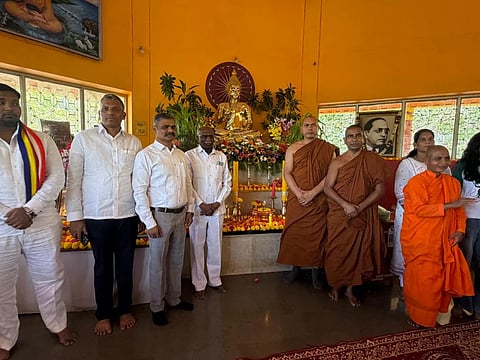 ಚಿಟಗುಪ್ಪ ತಾಲೂಕಿನ ರೇಕುಳಗಿ ಮೌಂಟ್​ನ ಅನಾಥಪಿಂಡಕ ಬುದ್ಧ ವಿಹಾರದಲ್ಲಿ ಶುಕ್ರವಾರ ಬುದ್ಧ ಪೂರ್ಣಿಮೆ ನಿಮಿತ್ತ ಬುದ್ಧ ಜಯಂತಿ ಆಚರಿಸಲಾಯಿತು. ವಿಹಾರದ ಭಿಕ್ಕು ರೇವತ್​, ಭಿಕ್ಕು ಧರ್ಮಪಾಲ, ಭಿಕ್ಕುಣಿ ಮಹಾ ಪ್ರಜಾಪತಿ, ವಿಧಾನ ಪರಿಷತ್​ ಮಾಜಿ ಸದಸ್ಯ ಕೆ.ಪುಂಡಲಿಕರಾವ, ಪ್ರಮುಖರಾದ ಪ್ರೇಮಸಾಗರ ದಂಡೇಕರ, ಶಿವಮೂರ್ತಿ ಸುಭಾನೆ ಇತರರಿದ್ದರು.