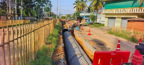 ಮಾಗಡಿ ಗಾಂಧಿನಗರದ ಬಳಿಯ ಪೈಪ್​ಲೈನ್​ ಕಾಮಗಾರಿ.