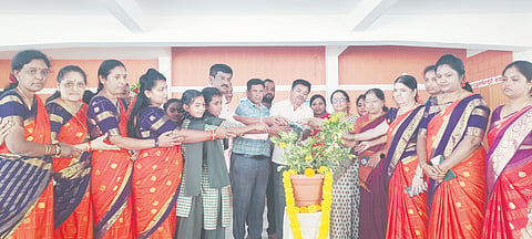 ಕಡ್ಡಾಯ ಶಿಕ್ಷಣ ಎಲ್ಲರೂ ಪಡೆಯಲಿ  compulsory education