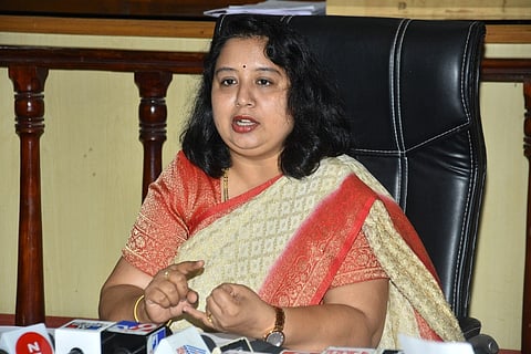 ಸ್ನೇಹಲ್​ ಆರ್​.