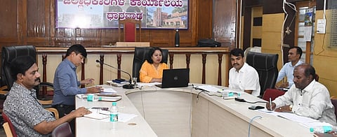 ಪಾರದರ್ಶಕ ಸಮೀಕ್ಷೆಗೆ ಜಿಲ್ಲಾಧಿಕಾರಿ ಸೂಚನೆ