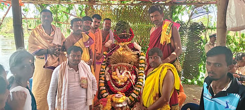 ಸರಗೂರು ತಾಲೂಕಿನ ಶ್ರೀ ಚಿಕ್ಕದೇವಮ್ಮನ ಬೆಟ್ಟದ ಹಾಲುಗಡ ಜಾತ್ರಾ ಮಹೋತ್ಸವ ಗುರುವಾರ ವಿಜೃಂಭಣೆಯಿAದ ನಡೆಯಿತು.