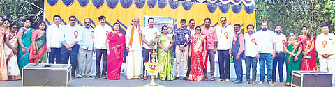 ಸರಗೂರು ಪಟ್ಟಣದ ಪ್ರಗತಿ ವಿದ್ಯಾಸಂಸ್ಥೆಯಲ್ಲಿ ಆಯೋಜಿಸಿದ್ದ ಶಾಲಾ ವಾರ್ಷಿಕೋತ್ಸವ ಕಾರ್ಯಕ್ರಮವನ್ನು ಗಣ್ಯರು ಉದ್ಘಾಟಿಸಿದರು. ರಾಜಮ್ಮ, ಪರಮೇಶ್, ರವಿಕುಮಾರ್, ಪ್ರಸನ್ನ ಕುಮಾರ್, ಚೈತ್ರಾ ಸ್ವಾಮಿ ಇತರರು ಇದ್ದರು.