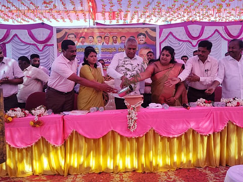 ಜನರ ಸಮಸ್ಯೆಗಳಿಗೆ ಸ್ಥಳದಲ್ಲೇ ಪರಿಹಾರ spot solutions