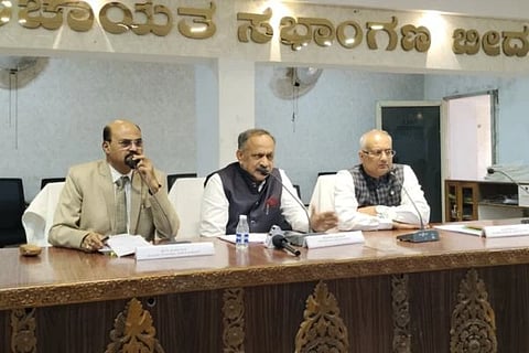 ಮಾಹಿತಿ ಹಕ್ಕು ಆಯೋಗದ ಆಯುಕ್ತ ರುದ್ರಣ್ಣ ಹರ್ತಿಕೋಟೆ ಸುದ್ದಿಗೋಷ್ಠಿ