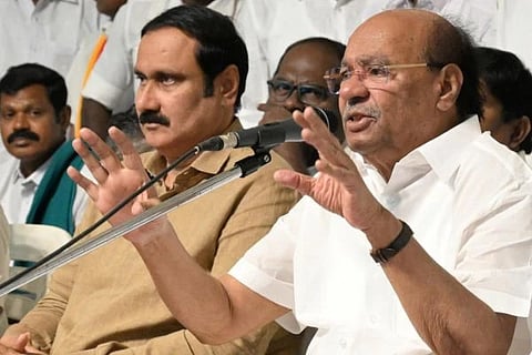 ಡಾ.ಎಸ್​. ರಾಮದಾಸ್ ಮತ್ತು ಪುತ್ರ ಡಾ. ಅನ್ಬುಮಣಿ ರಾಮದಾಸ್