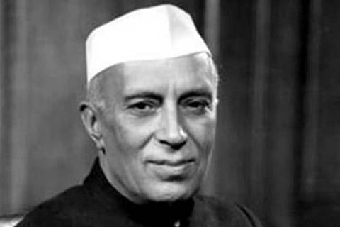 ದೇಶದ ಪ್ರಥಮ ಪ್ರಧಾನಿ ಜವಾಹರಲಾಲ್ ನೆಹರು