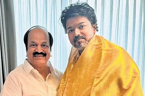 ಜೆಸಿಡಿ ಪ್ರಭಾಕರ್ ಮತ್ತು ಟಿವಿಕೆ ವಿಜಯ್