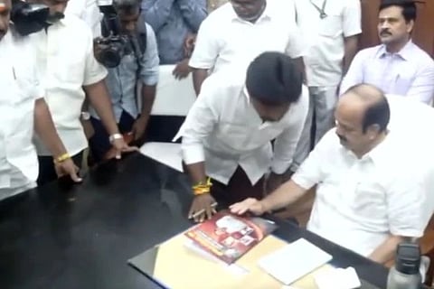 ಎಐಎಡಿಎಂಕೆ ಶಾಸಕ ಇಸಕ್ಕಿ ಸುಬ್ಬಯ್ಯ ರಾಜೀನಾಮೆ