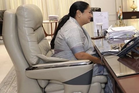 ಸಿಎಂ ರೇಖಾ ಗುಪ್ತಾ ಕುಳಿತಿರುವ ಕುರ್ಚಿ
