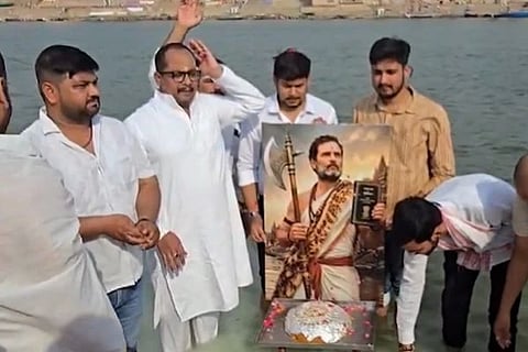 ವಿಪಕ್ಷ ನಾಯಕ ರಾಹುಲ್ ಗಾಂಧಿಯ ಹುಟ್ಟುಹಬ್ಬ ಆಚರಣೆ ಮಾಡಿರುವುದು.