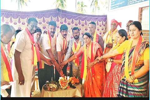 ಅಜ್ಜಂಪುರದ ತ್ಯಾಗದಕಟ್ಟೆ ಯಲ್ಲಿ ಆಯೋಜಿಸಿದ್ದ  ತಾಲೂಕು ಮಟ್ಟದ 7ನೇ ಸಮ್ಮೇಳನದ ಪೂರ್ವಭಾವಿ ಸಭೆಯನ್ನು ಜಿ.ಬಿ.ಸುರೇಶ್ ಉದ್ಘಾಟಿಸಿದರು. 