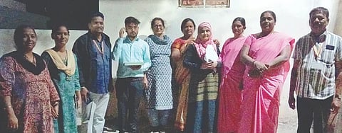 ದೇವದುರ್ಗದ ಅಬ್ಬು ಮೊಹಲ್ಲಾ ಏರಿಯಾದಲ್ಲಿ ಆನೆಕಾಲು ರೋಗ ಪ್ರಸರಣ ಮೌಲ್ಯಮಾಪನ ಅಭಿಯಾನ ನಡೆಯಿತು. ಜಿಲ್ಲಾ ಸಮೀಕ್ಷಣಾಧಿಕಾರಿ ಕೆ.ಗಣೇಶ, ರಾಜ್ಯ ಸಹಾಯಕ ರೋಗ ಸಂಶೋಧಕ ಚಿಂತೆಲ್‌ಕುಮಾರ್, ಕ್ಷೇತ್ರ ಆರೋಗ್ಯ ಶಿಕ್ಷಣಾಧಿಕಾರಿ ಗೀತಮ್ಮ, ಶಿವಪ್ಪ, ರವಿ ಇದ್ದರು.
