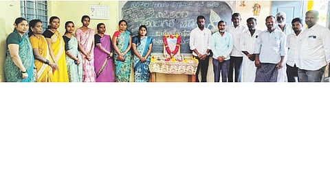 ಅಳವಂಡಿ ಸಮೀಪದ ತಿಗರಿ ಗ್ರಾಮದ ಸಹಿಪ್ರಾ ಶಾಲೆಯಲ್ಲಿ ಅಂಬಿಗರ ಚೌಡಯ್ಯ ಜಯಂತಿ ಆಚರಿಸಲಾಯಿತು. ಪ್ರಮುಖರಾದ ವೆಂಕಟೇಶ, ಮಲ್ಲೇಶಪ್ಪ, ಮಹೇಶ, ಮಲ್ಲಿಕಾರ್ಜುನ ಇತರರಿದ್ದರು.