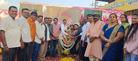 ಓದಿನ ಕಡೆ ಗಮನ ಹರಿಸಿ reading