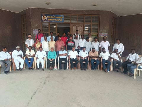ತುಮಕೂರಿನಲ್ಲಿ ಸಾಮಾಜಿಕ ನ್ಯಾಯ ಪರ ವಿದ್ಯಾರ್ಥಿಗಳ ಒಕ್ಕೂಟದ "ದುಂಡುಮೇಜಿನ ತುರ್ತು ಸಭೆ' ನಡೆಯಿತು.  