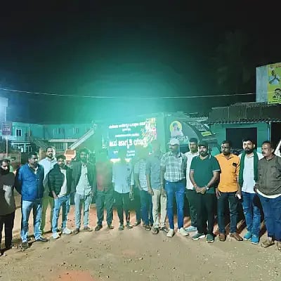 ಜಯಪುರದಲ್ಲಿ ಮಲೆನಾಡು ನಾಗರಿಕ ರೈತ ಹಿತರಕ್ಷಣಾ ಸಮಿತಿ ನೇತೃತ್ವದಲ್ಲಿ ಜನಜಾಗೃತಿ ಯಾತ್ರೆ ನಡೆಯಿತು. ಪ್ರಮುಖರಾದ ರಂಜಿತ್ ಶೃಂಗೇರಿ, ಕಿಬ್ಳಿ ಪ್ರಸನ್ನಕುಮಾರ್, ಅಭಿಷೇಕ್ ಹೊಸಳ್ಳಿ, ಸಂತೋಷ್ ಮೇಗೂರು ಇತರರಿದ್ದರು.