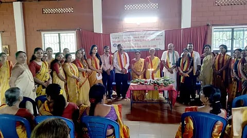 ಕಳಸ ಕನ್ನಡ ಸಾಹಿತ್ಯ ಪರಿಷತ್ ಮಹಿಳಾ ಘಟಕದಿಂದ ಏರ್ಪಡಿಸಿದ್ದ ಮುಂಗಾರು ಸಾಹಿತ್ಯ ಸಂಜೆ ಕಾರ್ಯಕ್ರಮದಲ್ಲಿ ಜಾನಕಿ ಸುಂದರೇಶ್, ಮಮ್ತಾಜ್ ಬೇಗಂ, ಚಂಪಕಾ ರಾಘವೇಂದ್ರ, ಎಚ್.ಆರ್.ಪಾಂಡುರಂಗ ಇತರರಿದ್ದರು.
