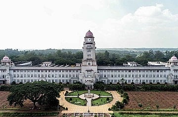 ಕರ್ನಾಟಕ ವಿಶ್ವವಿದ್ಯಾಲಯ
