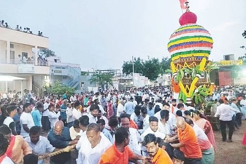 ಭಾಗ್ಯನಗರದ ಶ್ರೀ ಶಂಕರಚಾರ್ಯರ ಮಹಾರಥೋತ್ಸವ ಮಂಗಳವಾರ ಅದ್ದೂರಿಯಾಗಿ ಜರುಗಿತು.