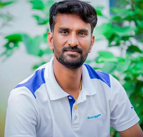 ಆನಂದ ಮಲ್ಲಿಗವಾಡ