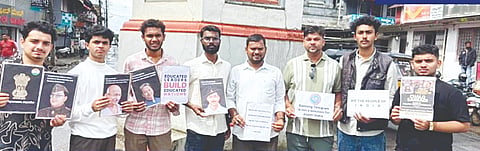 ಸಿಜೆಪಿಪ್ರತಿಭಟನೆ ಬೆಂಬಲಿಸಿ ಅಬ್ದುಲ್ ಸಲೀಂ ನೇತ್ರತ್ವದಲ್ಲಿ ವಿರಾಜಪೇಟೆಯಲ್ಲಿ ಶಾಂತಿಯುತ ಪ್ರತಿಭಟನೆ ಮತ್ತು ಜಾಗೃತಿ ಅಭಿಯಾನ ನಡೆಯಿತು.