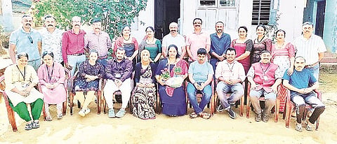 ಪುನಶ್ಚೇತನ ಚಾರಿಟೆಬಲ್ ಟ್ರಸ್ಟ್ ಆವರಣದಲ್ಲಿ ಆಯೋಜಿಸಿದ್ದ ಕಾರ್ಯಕ್ರಮದಲ್ಲಿ ಬಾಳೇಯಡ ದಿವ್ಯಾ ಮಂದಪ್ಪ ಅವರನ್ನು ಸನ್ಮಾನಿಸಲಾಯಿತು. 