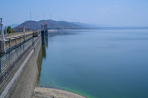 ಕೊಪ್ಪಳ ತಾಲೂಕಿನ ಮುನಿರಾಬಾದ್​ ಟಿಬಿ ಡ್ಯಾಂ.