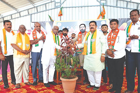 ರಾಯಬಾಗದಲ್ಲಿ ಹಮ್ಮಿಕೊಂಡಿದ್ದ ಬಿಜೆಪಿ ರಾಯಬಾಗ ಮಂಡಲ ಬಿಎಲï‌ಎ-೨ ಕಾರ್ಯಾಗಾರವನ್ನು ಶಾಸಕ ಡಿ.ಎಂ.ಐಹೊಳೆ, ಈರಣ್ಣ ಕಡಾಡಿ ಉದ್ಘಾಟಿಸಿದರು.
