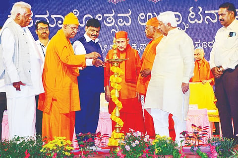 ಮೈಸೂರು ಶ್ರೀರಾಮಕೃಷ್ಣ ಆಶ್ರಮದ ಶತಮಾನೋತ್ಸವ ಸಮಾರಂಭವನ್ನು ಸಮಾಜ ಕಲ್ಯಾಣ ಸಚಿವ ಡಾ.ಎಚ್.ಸಿ.ಮಹದೇವಪ್ಪ ಉದ್ಘಾಟಿಸಿದರು. ಸ್ವಾಮಿ ಗೌತಮಾನಂದಜಿ ಮಹಾರಾಜ, ಎಚ್.ಕೆ.ಪಾಟೀಲ್, ಸ್ವಾಮಿ ರಾಘವೇಶಾನಂದಜಿ, ಸ್ವಾಮಿ ಮುಕ್ತಿದಾನಂದ, ಡಾ.ಡಿ.ಮಾದೇಗೌಡ,  ಜಿ.ಹರೀಶ್ ಪಾಲ್ಗೊಂಡಿದ್ದರು.