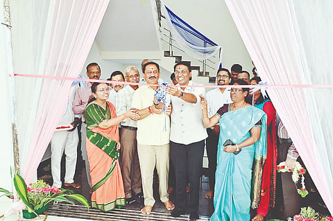 ಸೆಸ್ಕ್)ದ ಪ್ರಧಾನ ಕಚೇರಿಯಲ್ಲಿ ನಿರ್ಮಿಸಿರುವ ನಾಲ್ಕನೇ ಮಹಡಿ ಕಚೇರಿಯ ಉದ್ಘಾಟನಾ ಕಾರ್ಯಕ್ರಮ 