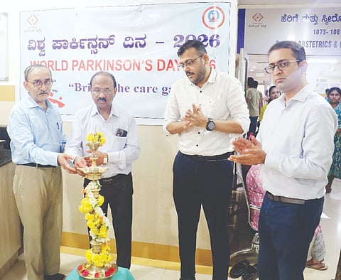 ನಗರದ ಜೆಎಸ್‌ಎಸ್ ಆಸ್ಪತ್ರೆಯಲ್ಲಿ ಇತ್ತೀಚೆಗೆ ಆಯೋಜಿಸಿದ್ದ ವಿಶ್ವ ಪಾರ್ಕಿನ್ಸನ್ ದಿನಾಚರಣೆಯನ್ನು ಡಾ.ಸಿ.ಪಿ.ಮಧು ಉದ್ಘಾಟಿಸಿದರು. ಡಾ.ಎಸ್.ಹರ್ಷ, ಡಾ.ನೇಮಿಚಂದ್ರ ಇನ್ನಿತರರಿದ್ದರು.