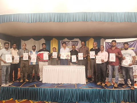 ಕ್ರಿಶ್ಚಿಯನ್ ಪ್ರೀಮಿಯರ್ ಲೀಗ್ (ಸಿಪಿಎಲ್) ಆವೃತ್ತಿ 1ರ 12 ತಂಡಗಳ ಲೋಗೋ ಹಾಗೂ ಆಟಗಾರರ ಅರ್ಜಿ ಅನಾವರಣಗೊಳಿಸಲಾಯಿತು. ಜಿಮ್ಮಿ ಸಿಕ್ವೇರಾ, ಶ್ಯಾಮ್ ಜೋಸೆಫ್, ಕುರಿಯಾಕೋಸ್ ಇತರರಿದ್ದರು.