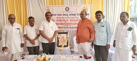 ಮಸ್ಕಿಯಲ್ಲಿ ತಾಲೂಕು ಶರಣ ಸಾಹಿತ್ಯ ಪರಿಷತ್ತಿನಿಂದ ಏರ್ಪಡಿಸಿದ್ದ ದತ್ತಿ ಉಪನ್ಯಾಸ ಕಾರ್ಯಕ್ರಮದಲ್ಲಿ ಶರಣ ತಿಮ್ಮನಗೌಡ ಚಿಲ್ಕರಾಗಿ, ಪ್ರಮುಖರಾದ ಮನೋಹರ ಮಸ್ಕಿ, ನಾಗರಾಜ ಮಸ್ಕಿ, ದುರ್ಗಣ್ಣ, ಎಂ.ಪ್ರಭುದೇವ, ವೀರೇಶ ಸೌದ್ರಿ ಇದ್ದರು. 