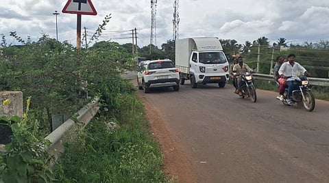 When will the road on the Gowdanakere bund be widened?