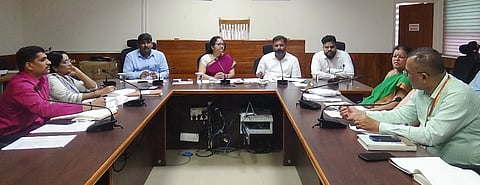 ಜಿಲ್ಲಾಧಿಕಾರಿ ಸ್ವರೂಪ ಸಭೆಯ ಅಧ್ಯಕ್ಷತೆ ವಹಿಸಿ ಮಾತನಾಡಿದರು.