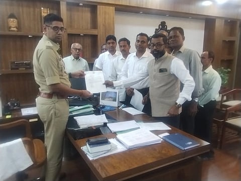 ಎಸ್‌ಪಿ ದೀಪನ್‌ ಅವರಿಗೆ ಕ್ರಿಶ್ಚಿಯನ್‌ ಅಭಿವೃದ್ಧಿ ನಿಗಮದ ಅಧ್ಯಕ್ಷರು ಮನವಿ ಸಲ್ಲಿಸಿದರು. 