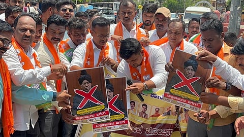 Haveri, BIJ, Yuva Morcha, Protest, on Kharge Statement,