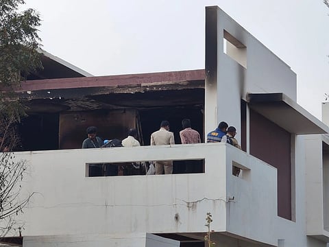 ರೆಡ್ಡಿ ಮನೆಗೆ ಬೆಂಕಿ, ಎಂಟು ಆರೋಪಿಗಳ ವಶ