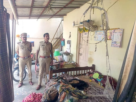 Elderly woman dies without treatment