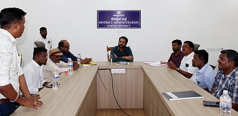  ಜಿಲ್ಲಾ ಕೇಂದ್ರದಲ್ಲಿ ಮೇ 01 ರಂದು ಅದ್ದೂರಿ ಮತ್ತು ಅರ್ಥಪೂರ್ಣವಾಗಿ ಶ್ರೀ ಭಗವಾನ ಬುದ್ಧ ಜಯಂತಿಯನ್ನು ಆಚರಿಸಲು ನಿರ್ಧರಿಸಲಾಗಿದ್ದು, ಸಂಬಂಧಿಸಿದ ಅಧಿಕಾರಿಗಳು ಅಚ್ಚುಕಟ್ಟು ವ್ಯವಸ್ಥೆ ಕಲ್ಪಿಸಿ ಕಾರ್ಯಕ್ರಮ ಯಶಸ್ವಿಗೊಳಿಸಬೇಕು ಎಂದು ಅಪರ ಜಿಲ್ಲಾಧಿಕಾರಿ ಸಿದ್ರಾಮೇಶ್ವರ ಸೂಚಿಸಿದರು.