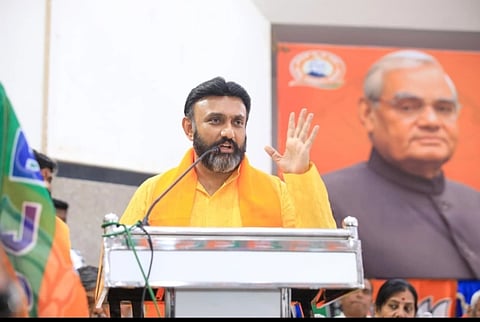 ಚಿಕ್ಕಬಳ್ಳಾಪುರದಲ್ಲಿ ಕೈಗೊಂಡಿದ್ದ ಕಾರ್ಯಕ್ರಮದಲ್ಲಿ ಸಂಸದ ಡಾ ಕೆ.ಸುಧಾಕರ್ ಮಾತನಾಡುತ್ತಿರುವುದು.