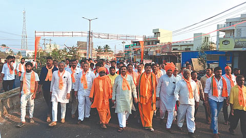 ರಾಯಬಾಗ ಪಟ್ಟಣದಲ್ಲಿ ಹಮ್ಮಿಕೊಂಡಿದ್ದ ಹಿಂದೂ ಸಮಾವೇಶದ ಶೋಭಾಯಾತ್ರೆಯಲ್ಲಿ ಶಾಸಕ ಡಿ.ಎಂ.ಐಹೊಳೆ, ಭರತೇಶ ಬನವಣೆ, ಕಾಡಯ್ಯ ಹಿರೇಮಠ, ಸಂಗಣ್ಣ ದತ್ತವಾಡೆ ಇತರರಿದ್ದರು.